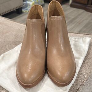 Nisolo Women's MIA Classic Brown Ankle Boots